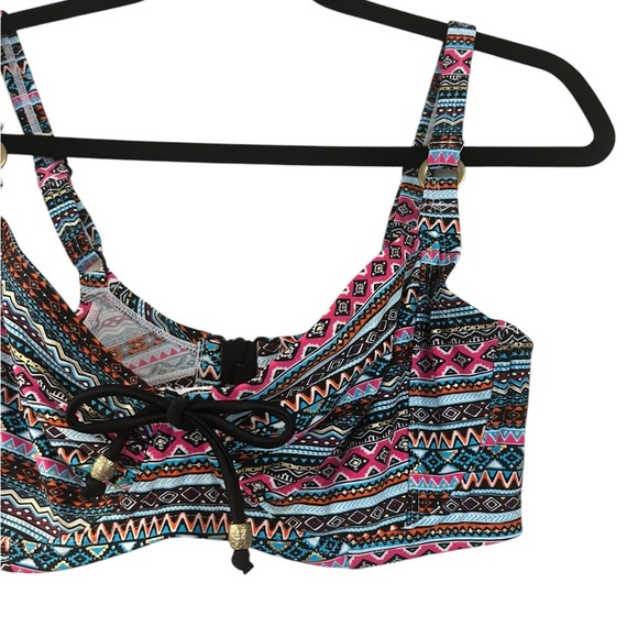 Dorina NWT Geometric Print Bikini Top Size 34E - Picture 2 of 6